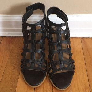 Excellent condition, Justice brand black sandals